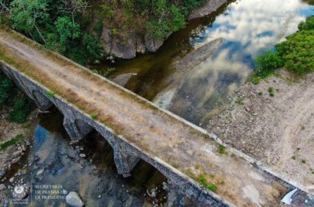 MOP continúa los trabajos de rehabilitación del puente sobre el río Quezalapa, en Tenancingo, Cuscatlán