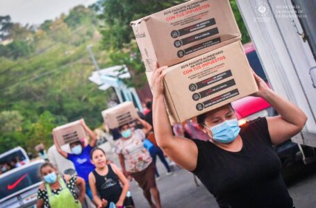 Entrega de paquete alimentarios beneficia a 175 familias en la comunidad El Desvío de San Cayetano Istepeque, San Vicente
