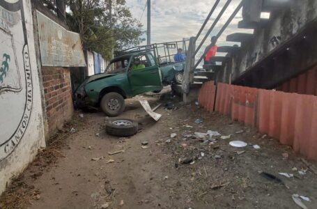 Accidente de tránsito deja a 3 lesionados sobre carretera que conduce a San Juan Opico