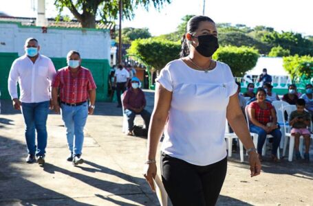 Alcaldesa y Concejo Municipal de Santa Clara en San Vicente renuncian al partido ARENA