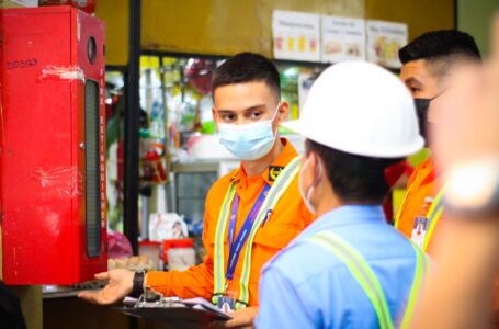 Cuerpo de Bomberos inspecciona mercados Montserrat y San Antonio en San Salvador