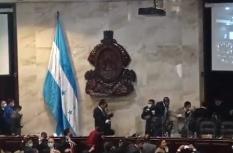 En medio de disturbios eligen a presidente provisional del Congreso de Honduras
