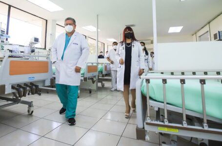 Mayoría de salvadoreños perciben mejoras en atención hospitalaria, señala encuesta de UCA