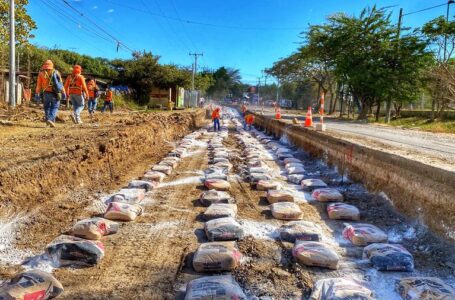 FOVIAL avanza construcción de Carretera Ruta de Paz