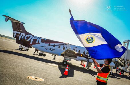 Aerolínea Tropic Air de Belice inicia vuelos a El Salvador