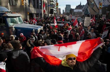 Presidente Bukele cuestiona aplicación de leyes drásticas para frenar protestas en Canadá