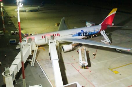 Aerolínea española estrena sistema moderno de mangas en nueva terminal de Aeropuerto Internacional