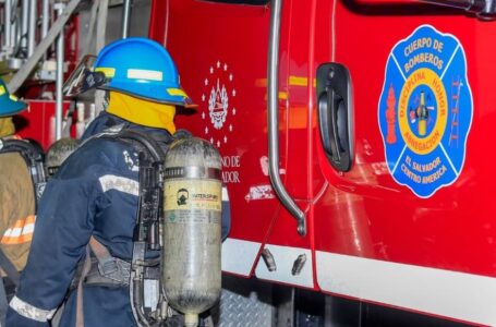 Neutralizan incendio en una agencia bancaria del Puerto de la Libertad