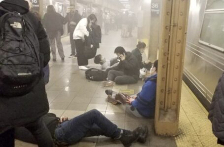 Ataque a estación en Nueva York deja al menos 13 heridos