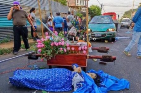 Ebrio atropella procesión en Sonzacate y lesiona a cinco músicos