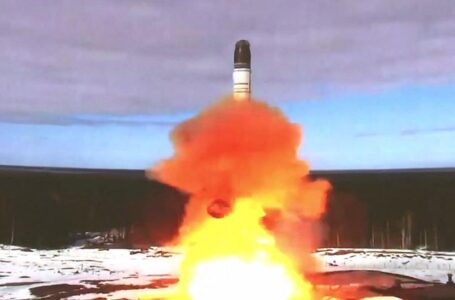 Rusia hace las pruebas de su nuevo misil intercontinental con capacidad nuclear