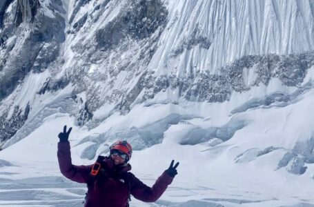 Alfa Karina Arrué conquista el Everest