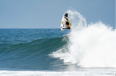 El Salvador está listo para el torneo de surf junior que inicia mañana en La Libertad