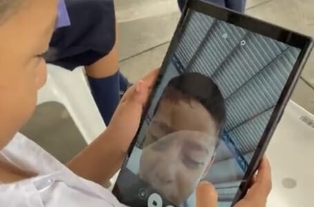 La reacción de un niño al tener su primera tablet se vuelve viral en Twitter