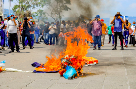 Oposición concluyó con actos de terrorismo su fracaso en marcha