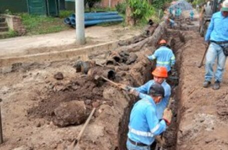 Personal de ANDA elimina cuatro fugas de agua potable en distintos puntos del país