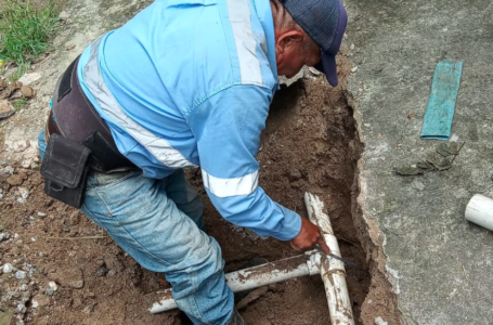 Cazafugas de ANDA reparan varios derrames en diferentes puntos del AMSS