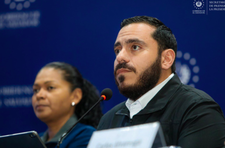 Ministro de Salud señala que covid-19 en El Salvador representa bajo riesgo