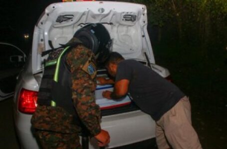Militares colocan controles para ubicar a homicidas de tres agentes de la PNC