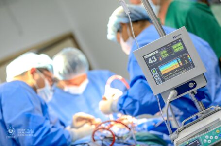 Médicos del ISSS realizan primera cirugía de epilepsia no tumoral
