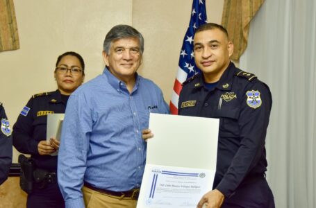 Policía asesinado en Santa Ana se graduó ayer de formador en Doctrina de Derechos Humanos
