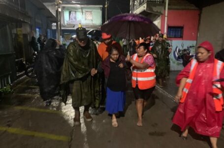 Militares atienden evacuaciones por lluvias en comunidad Darío González