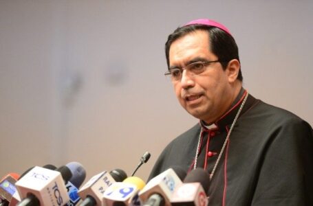 «El pueblo sin duda está a favor del estado de excepción»: Arzobispo Escobar Alas