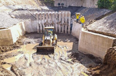 Obras en quebrada El Garrobo tienen 97 % de avance, informa ministro Rodríguez