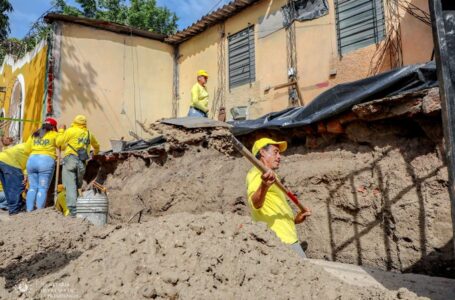 Obras Públicas inicia construcción de muro que colapsó por las lluvias en colonia Santa Lucía