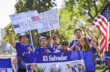 Salvadoreños se concentran en Estados Unidos para avalar y pedir reelección de Bukele