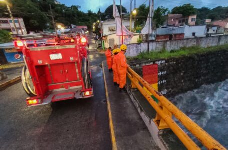 Protección Civil se activa por lluvias en puntos críticos como comunidad Darío González y colonia Málaga