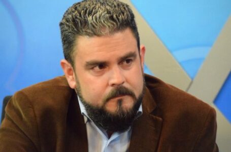 Secretario de Prensa Ernesto Sanabria expone corrupción y negocios oscuros de Héctor Silva Ávalos