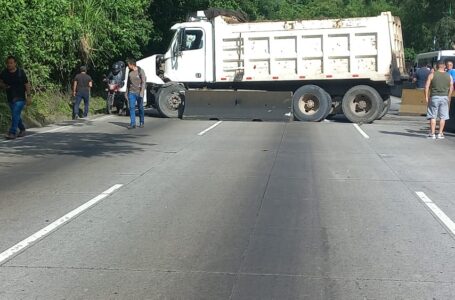 Sistema Nacional de Protección unen esfuerzo para atender accidente vial en Los Chorros