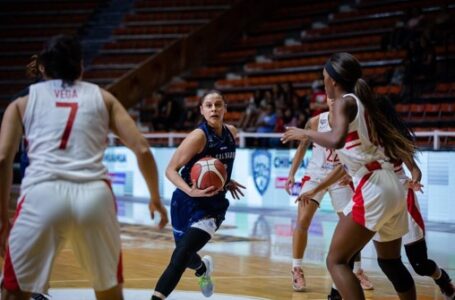 El Salvador obtiene plata en campeonato de baloncesto femenino México 2022