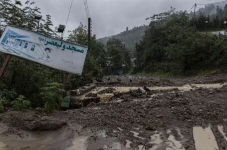Inundaciones siembran luto y causan estragos en Irán