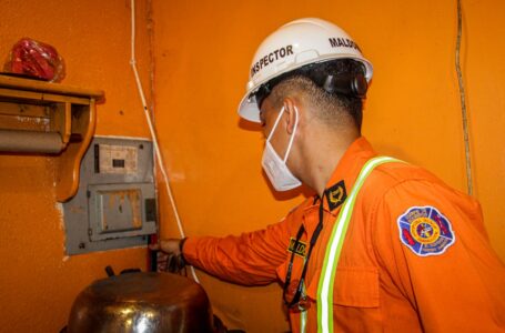 Inspeccionan negocios de La Libertad para evitar incendios