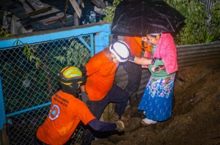 Protección Civil atiende rápidamente deslave que se ha producido en la colonia Santa Rosa, San Marcos