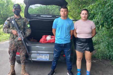 Arrestan a pareja con 39 paquetes de droga en Ahuachapán