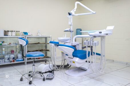 Inauguran clínica odontológica, laboratorio y sala de lactancia en policlínico de Sonsonate