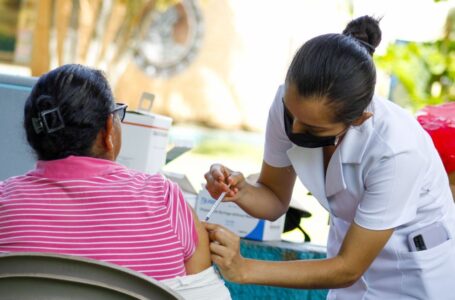 Salud desarrolla jornada médica para adultos mayores en Lolotique, San Miguel