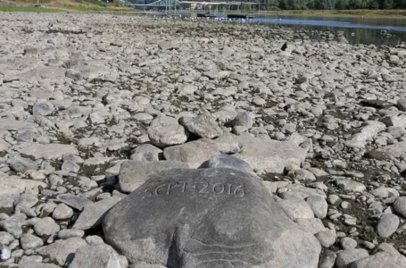 «Si me ves, llora»: algunos de los mensajes perturbadores encontrados en las ‘Piedras del Hambre’ en ríos de Europa