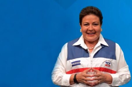 Margarita Escobar renuncia a ARENA
