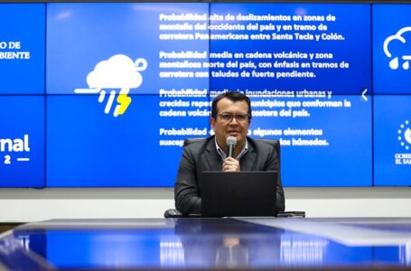 Medio ambiente advierte de fuerte lluvia para esta tarde distintos puntos del país