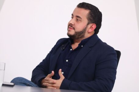Ministro señala que el gobierno trabaja por solucionar los problemas de vulnerabilidad