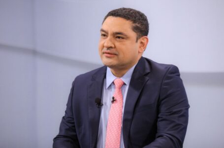 Javier Argueta Gómez: El soberano tiene la potestad de llevar al presidente a un nuevo periodo