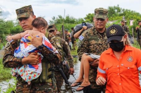 Gobierno evacuó a 200 personas afectadas por las lluvias