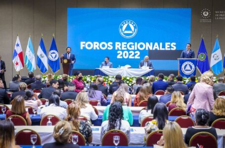 Vicepresidente Ulloa, PARLACEN y SICA inauguran foros regionales en El Salvador