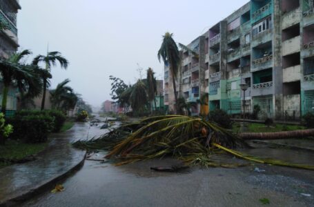 Huracán Ian deja sin energía eléctrica y daños en viviendas tras su paso por Cuba