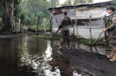 Ministro de Defensa destaca aporte de Fuerza Armada en atención de emergencias por lluvias