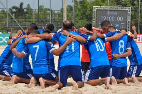 Siete jugadores y el técnico Rudis González Gallo entre los mejores del mundo en fútbol playa